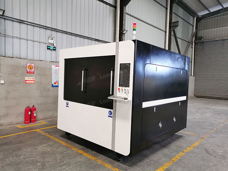 Metal sheet laser cutting machine